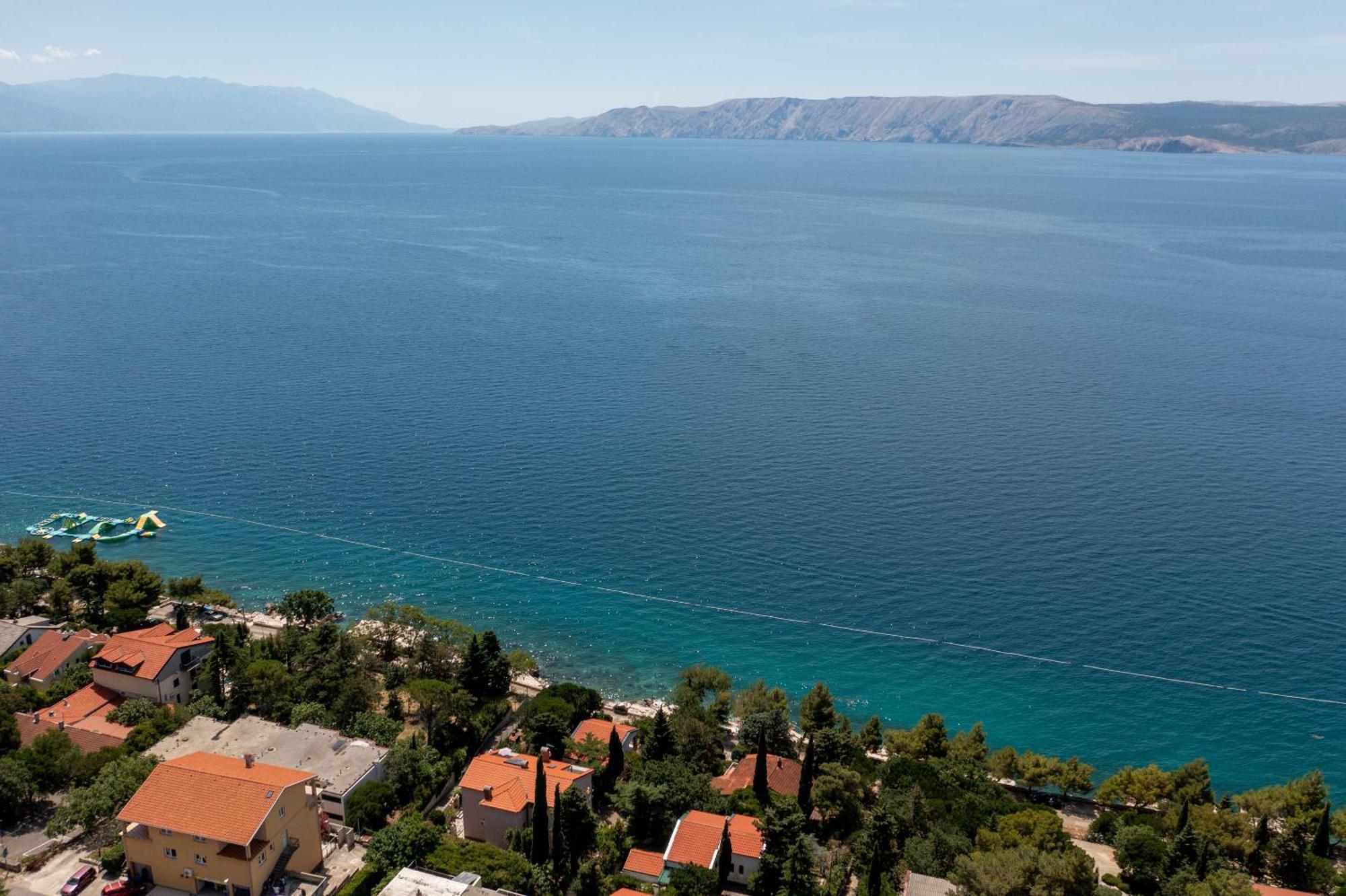 Apartmani Lili Novi Vinodolski Bagian luar foto