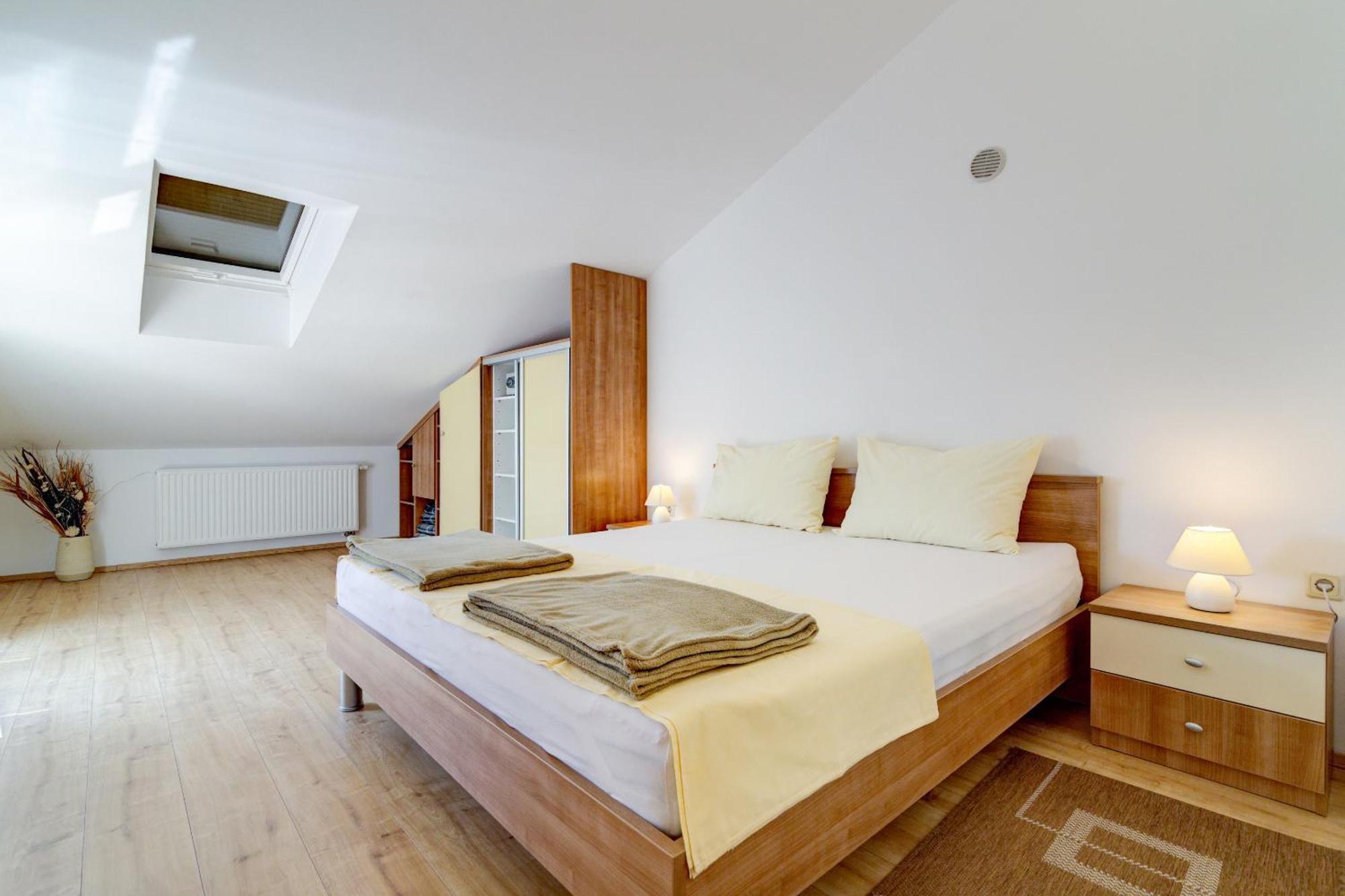 Apartmani Lili Novi Vinodolski Bagian luar foto