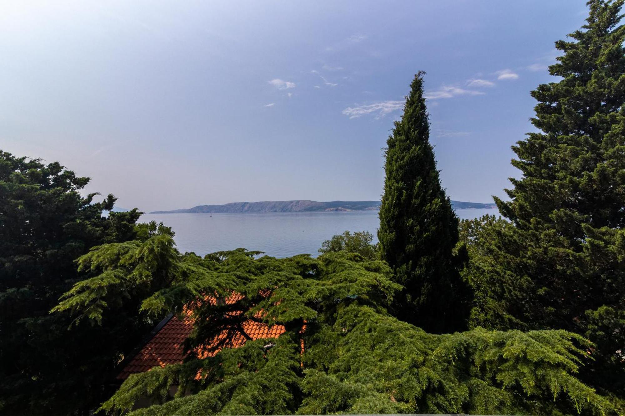 Apartmani Lili Novi Vinodolski Bagian luar foto