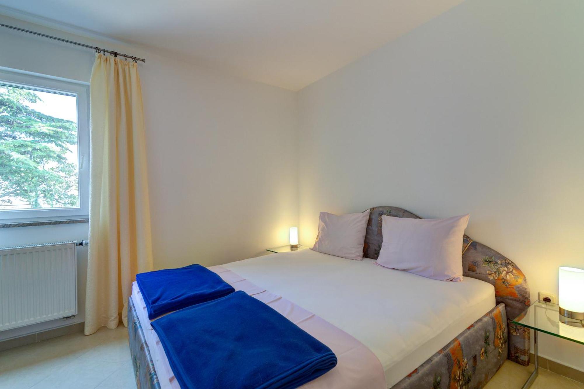 Apartmani Lili Novi Vinodolski Bagian luar foto