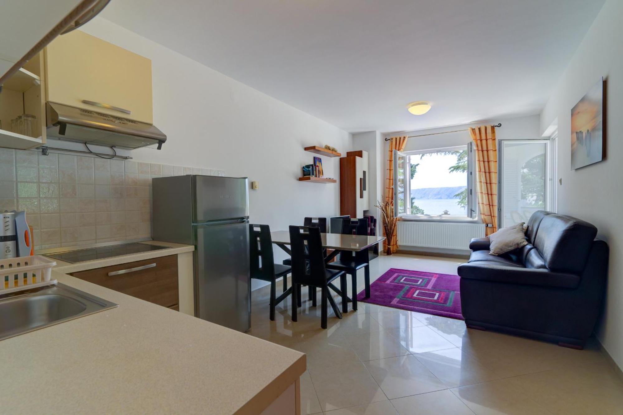 Apartmani Lili Novi Vinodolski Bagian luar foto